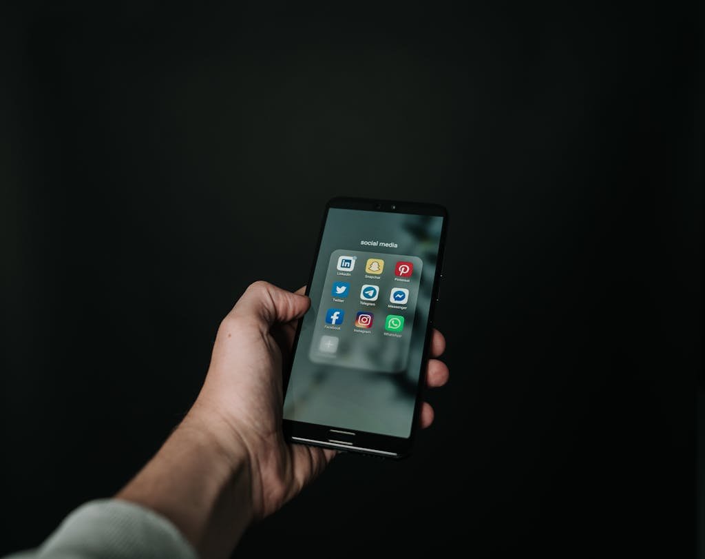 Mobile Apps and Tech Reviews Hub